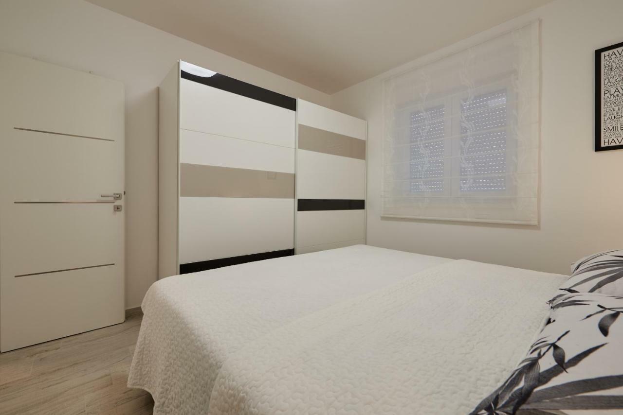 Apartman Jakov Apartment Trogir Exterior foto